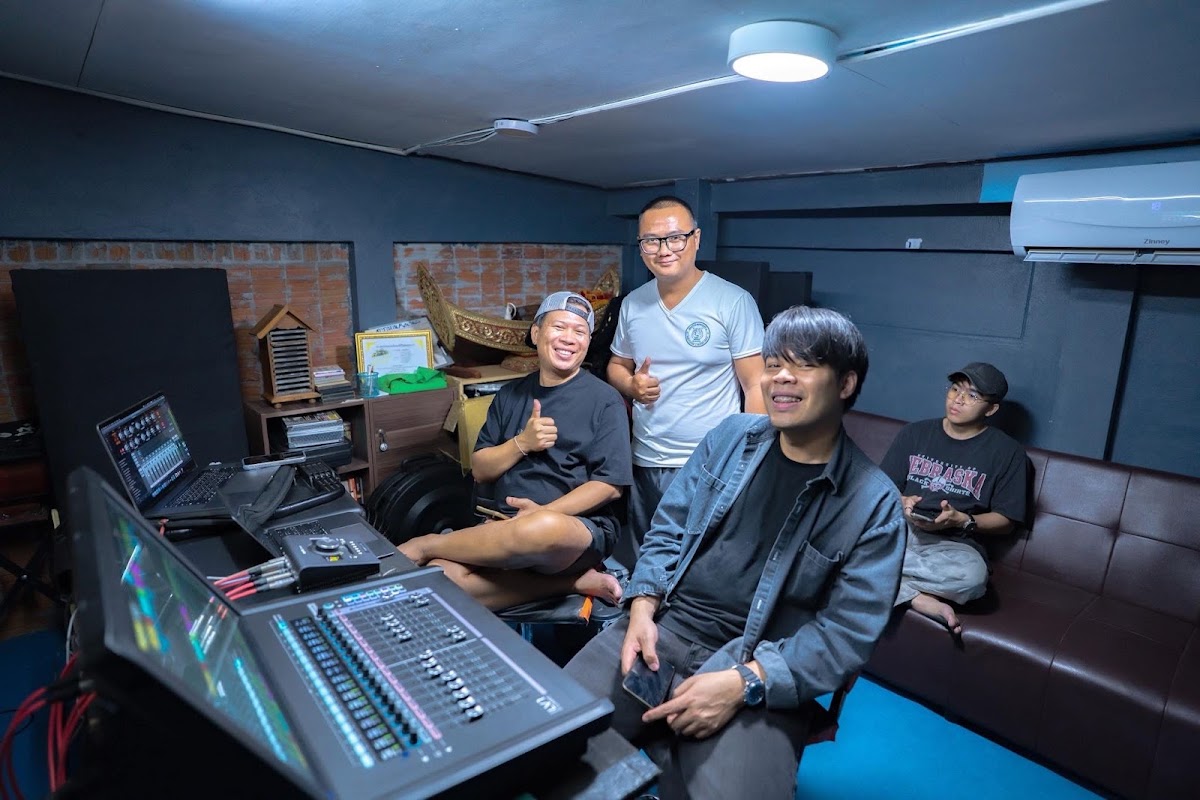 ห้องซ้อมดนตรี Mute Studio — ห้องซ้อมดนตรี Mute Studio