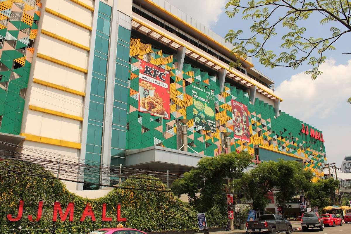 JJ Mall — เจเจมอลล์ จตุจักร ติดแอร์