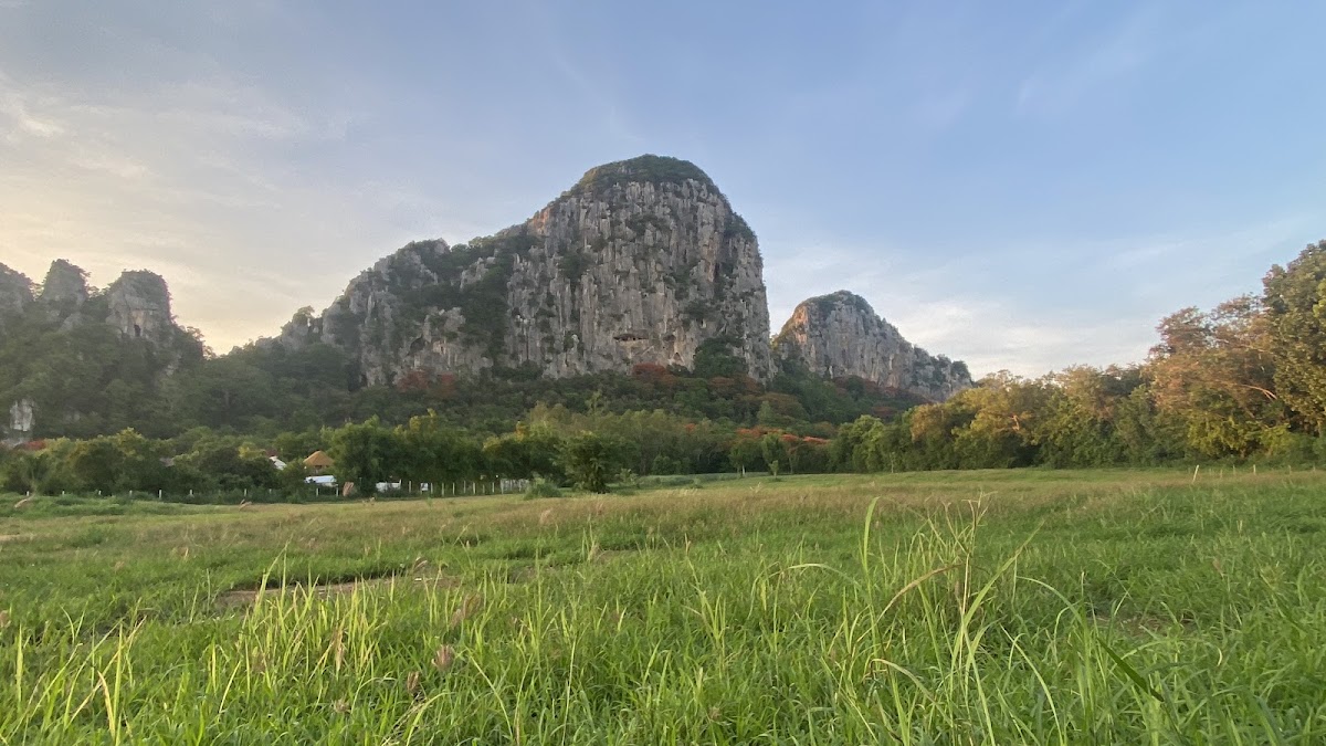 iVALii Hills-ไอวารี่ฮิลส์ — iVALii Hills-ไอวารี่ฮิลส์