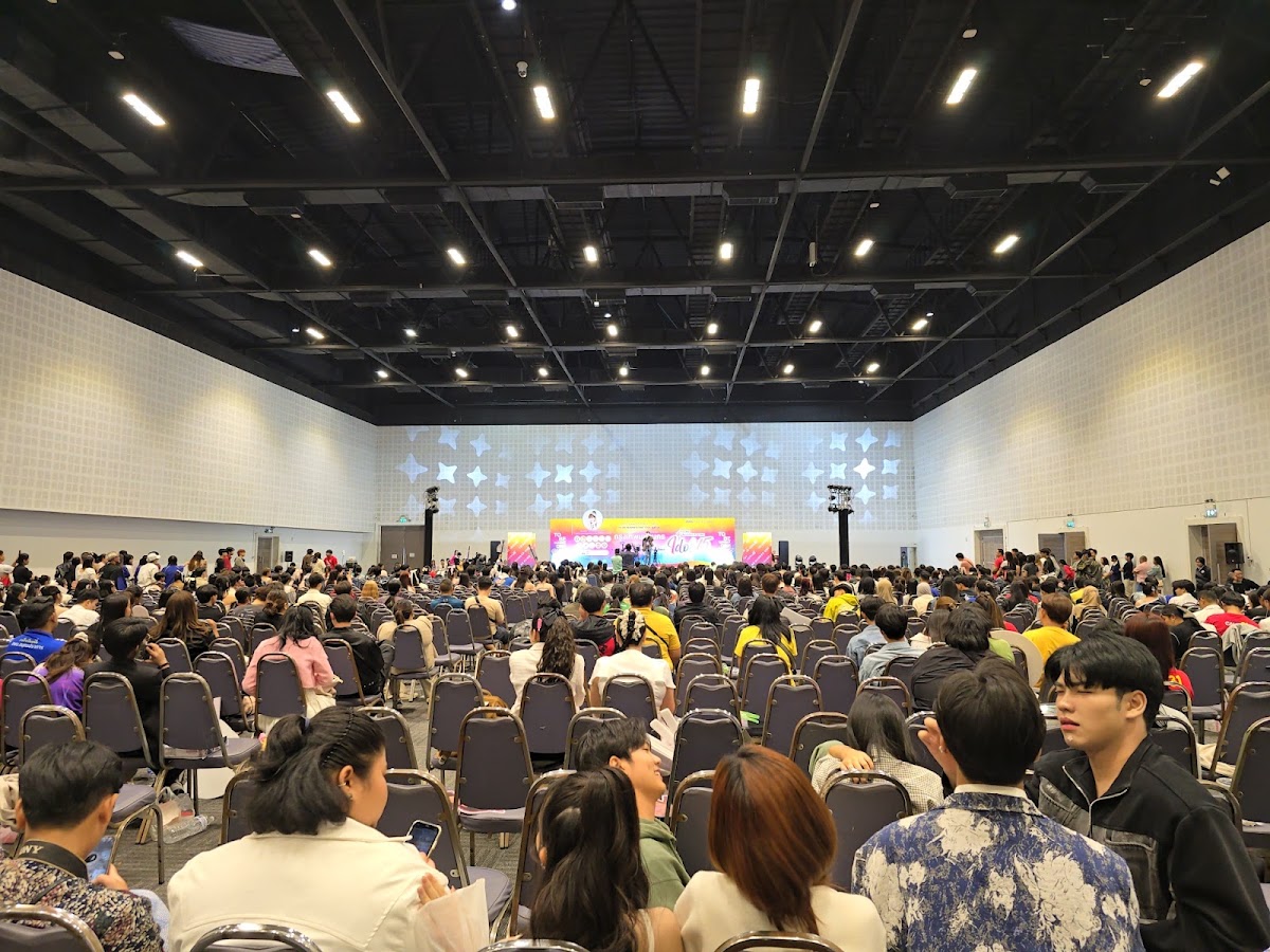 แจ้งวัฒนะ ฮอลล์, เซ็นทรัลแจ้งวัฒนะ ชั้น 5.5 — Vissarut P