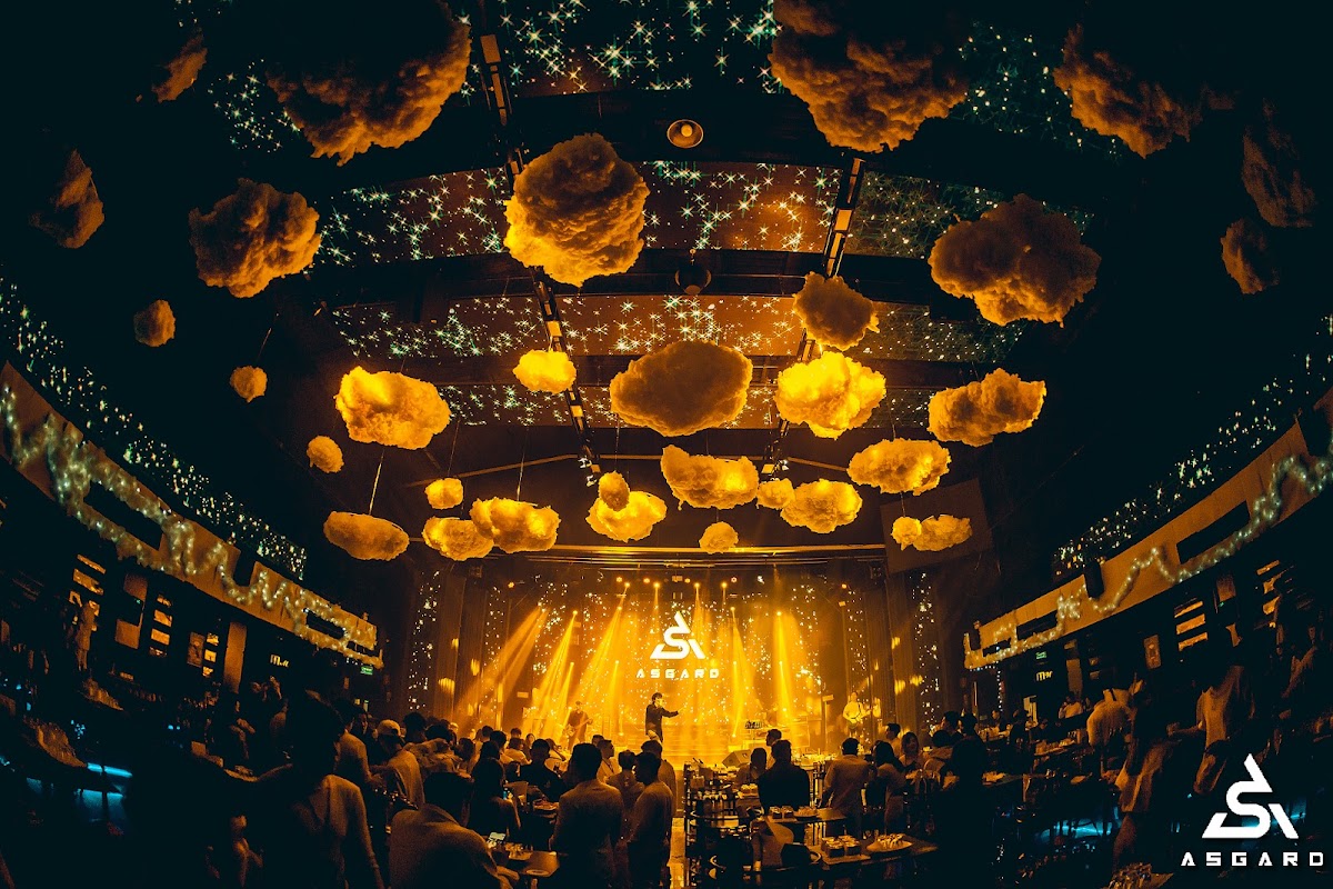 ASGARD BANGKOK — Asgard บาร์โฮสอันดับ1 ของประเทศไทย