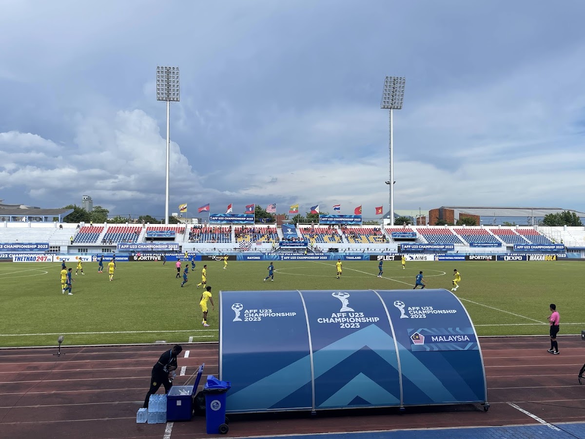 Rayong Provincial Stadium สนามกีฬากลางจังหวัดระยอง — Komkrit Sirirat