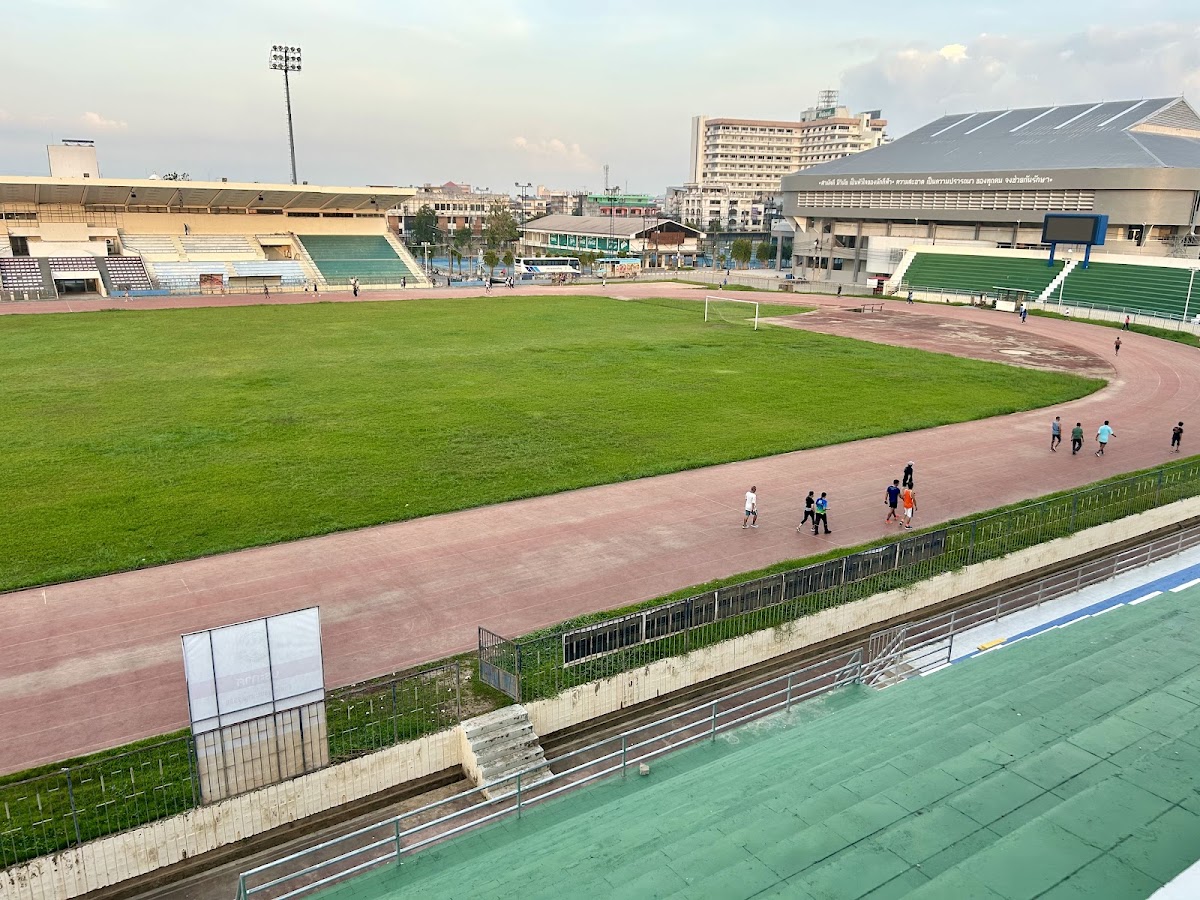 สนามกีฬาจิระนคร หาดใหญ่ — Danny Liew
