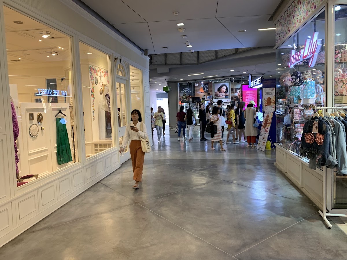 SiamPic Hall ชั้น 7, สยามสแควร์วัน — Willy Thuan