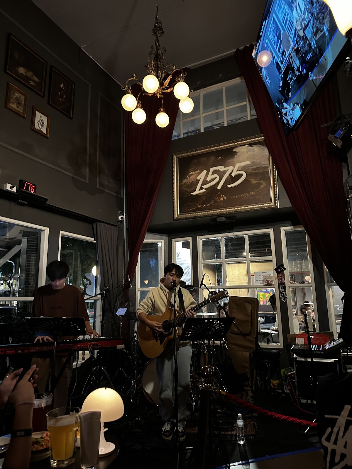 1575 Haus — Weerawat Pourwichittham