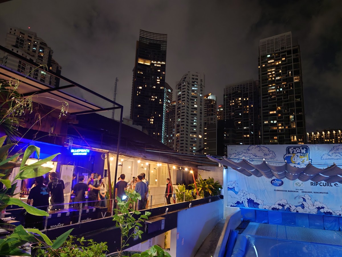 BLUE PRINT LIVE HOUSE — Pittaya S